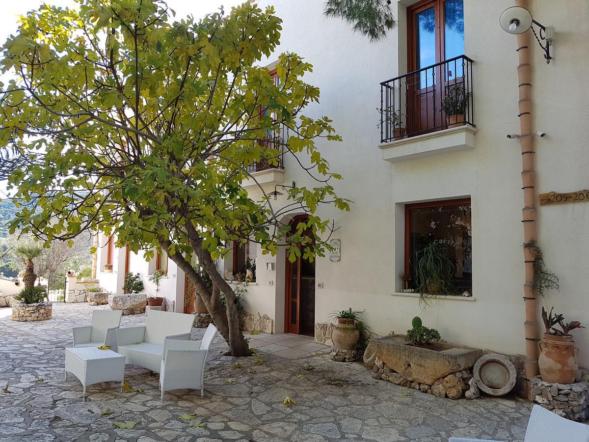 Casa Vacanze Il Cortile クストナーチ エクステリア 写真