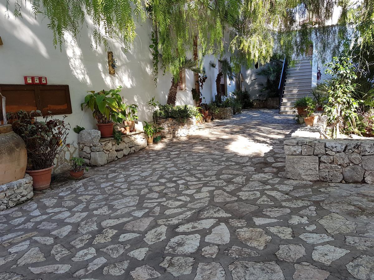 Casa Vacanze Il Cortile クストナーチ エクステリア 写真