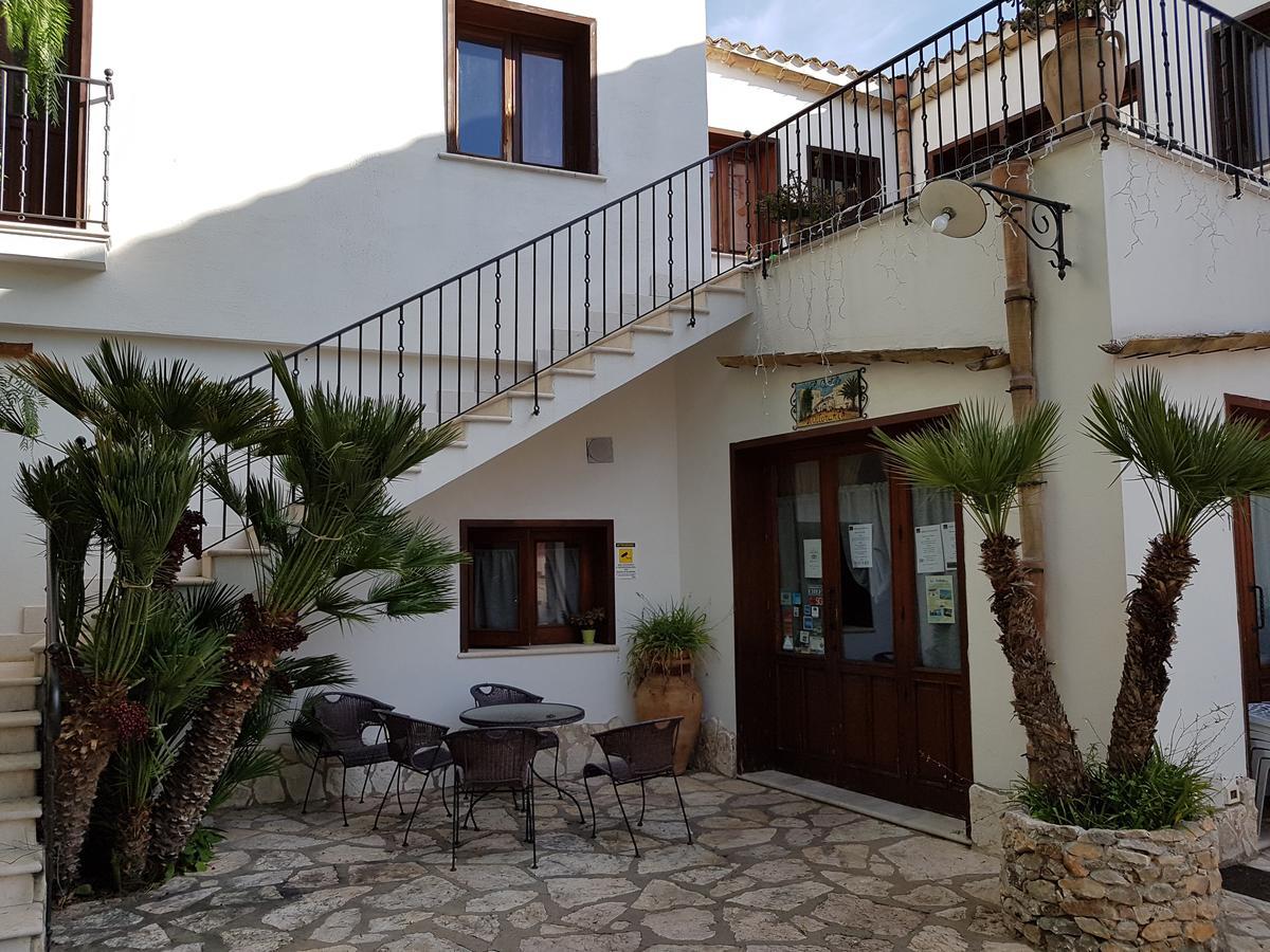 Casa Vacanze Il Cortile クストナーチ エクステリア 写真